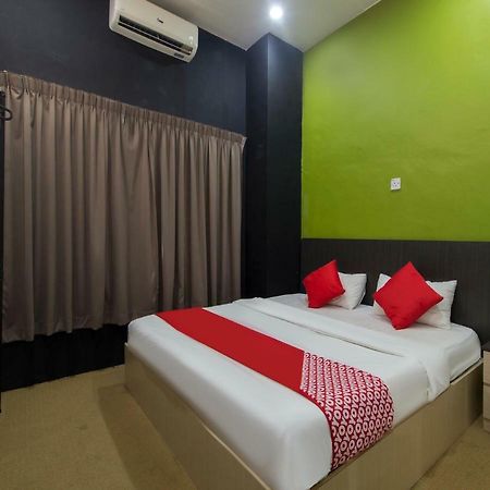 Oyasumi Hotel Kulim Exteriör bild