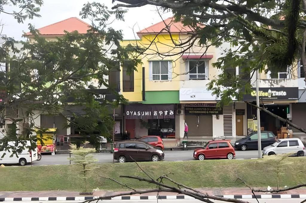 Oyasumi Hotel Kulim Exteriör bild
